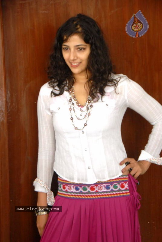 Nishanthi Stills - 22 / 24 photos