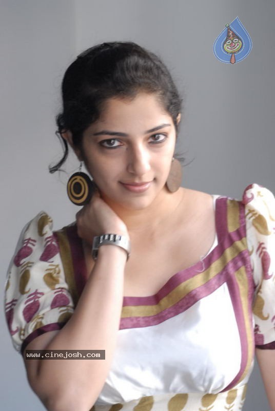 Nishanti Evani New Stills - 17 / 84 photos