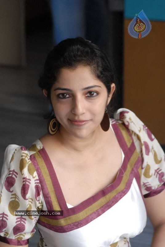 Nishanti Evani New Stills - 51 / 84 photos