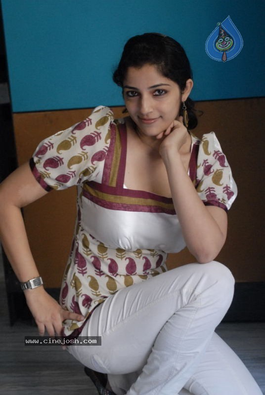 Nishanti Evani New Stills - 78 / 84 photos