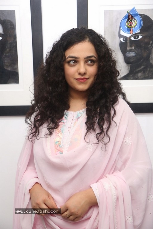 Nithya Menen at Gaze Art Show - 10 / 18 photos
