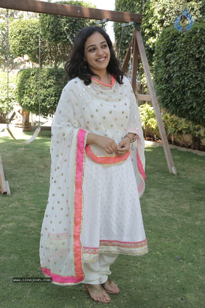 Nithya Menen New Photos - 33 / 49 photos