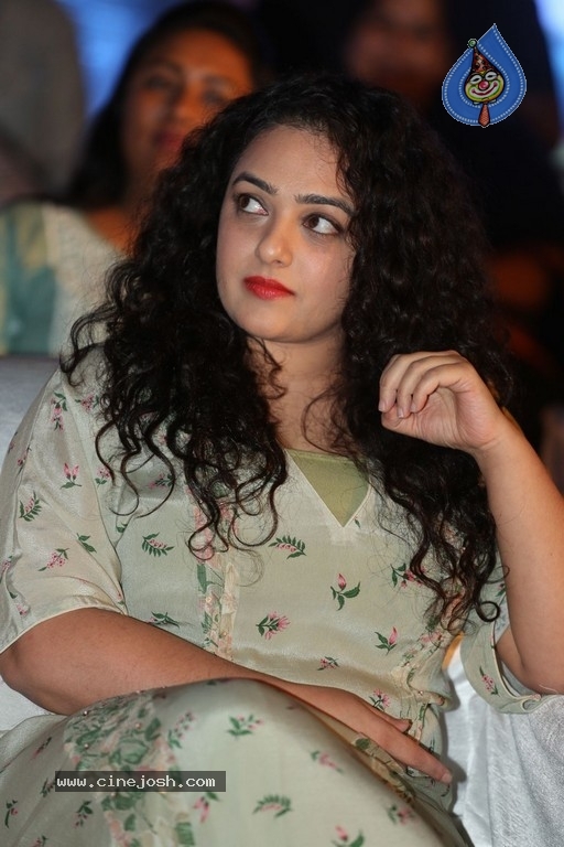 Nithya Menen Photos - 19 / 21 photos
