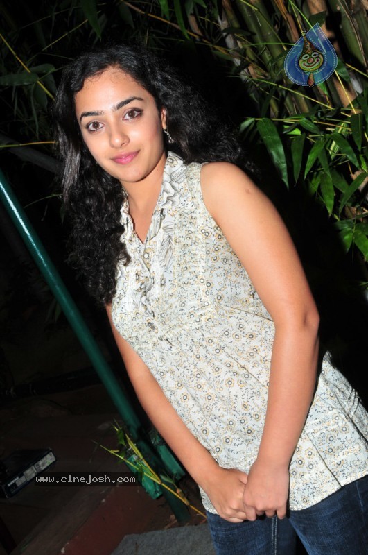 Nithya Menon Stills - 5 / 25 photos