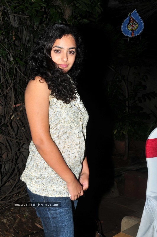 Nithya Menon Stills - 6 / 25 photos