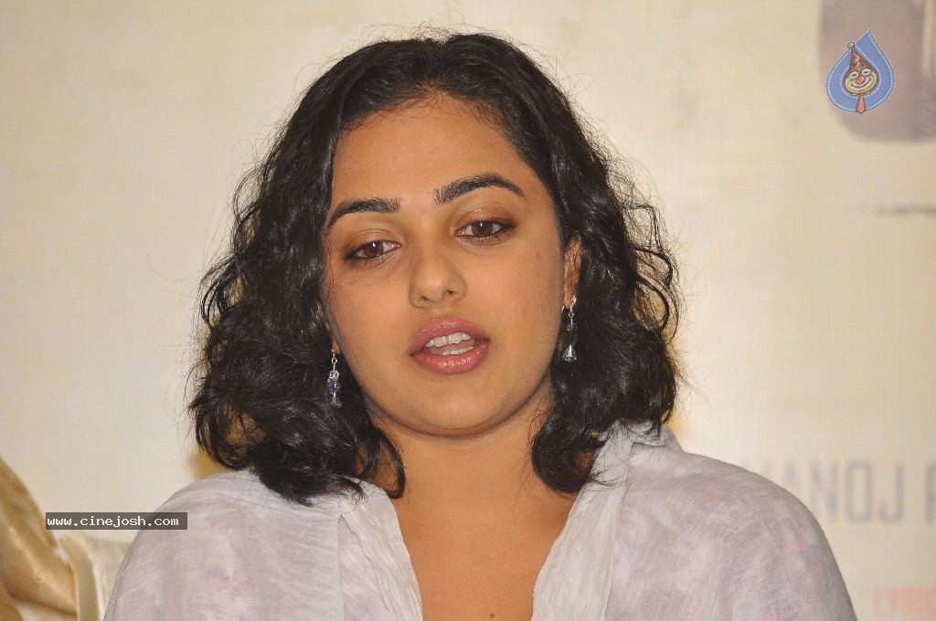 Nithya Menon - 23 / 100 photos