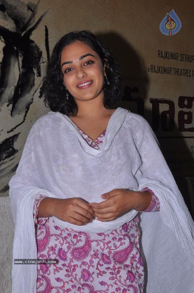 Nithya Menon - 42 / 100 photos