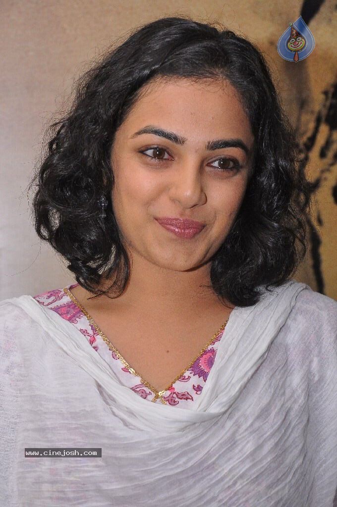 Nithya Menon - 68 / 100 photos