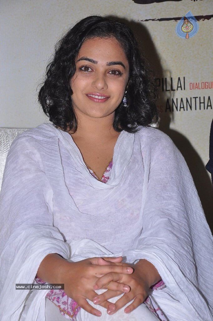 Nithya Menon - 84 / 100 photos