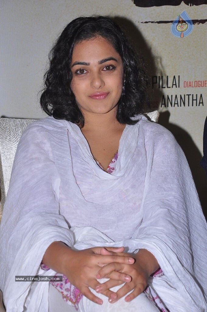 Nithya Menon - 95 / 100 photos