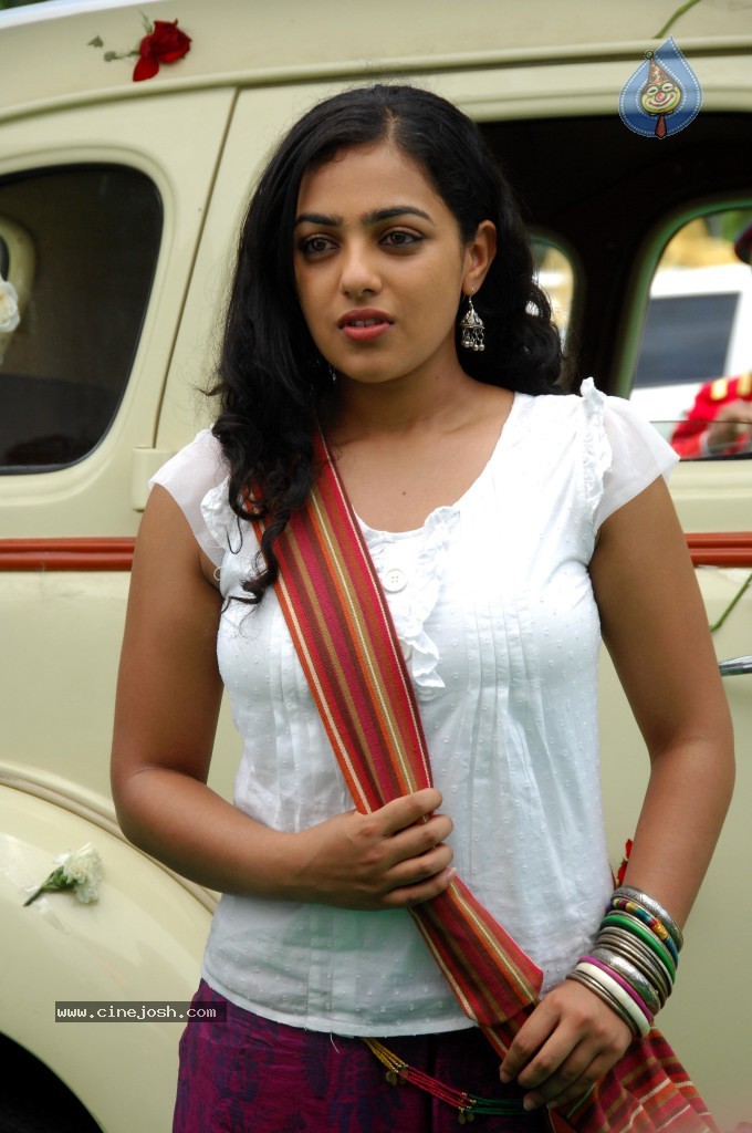 Nithya Menon Gallery - 30 / 87 photos