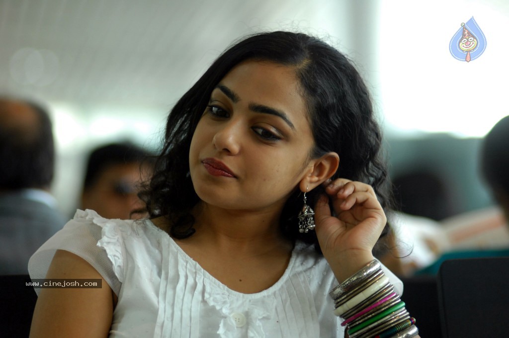 Nithya Menon Gallery - 32 / 87 photos