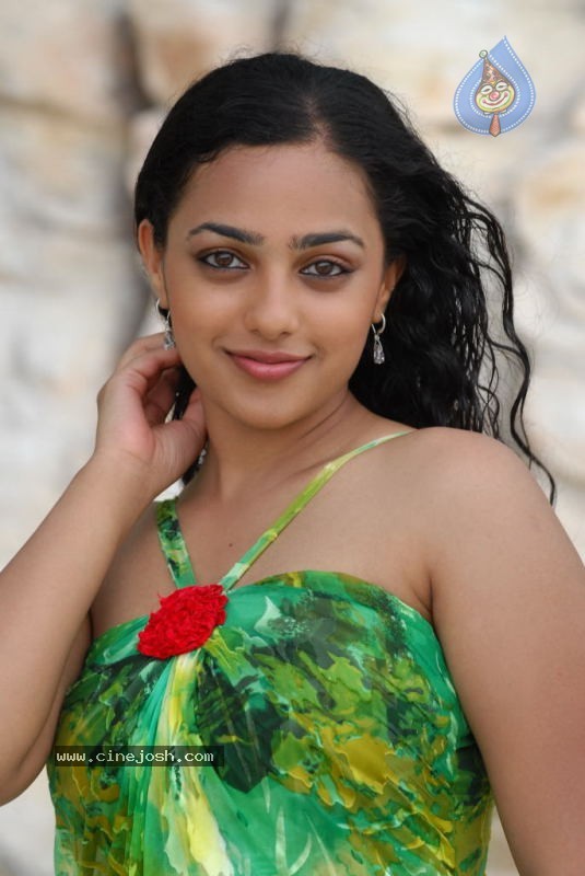 Nithya Menon New Stills - 12 / 178 photos