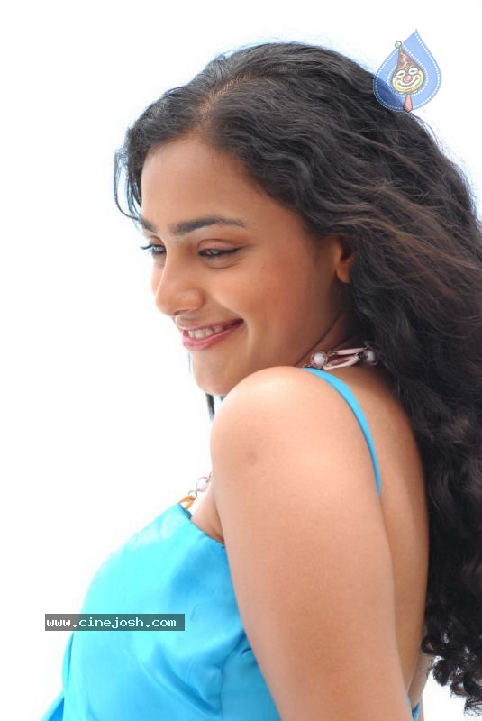 Nithya Menon New Stills - 57 / 178 photos