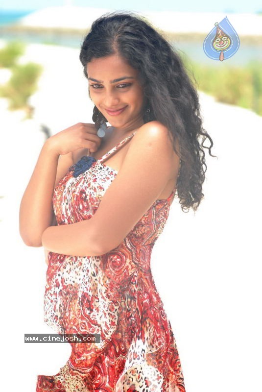 Nithya Menon New Stills - 59 / 178 photos