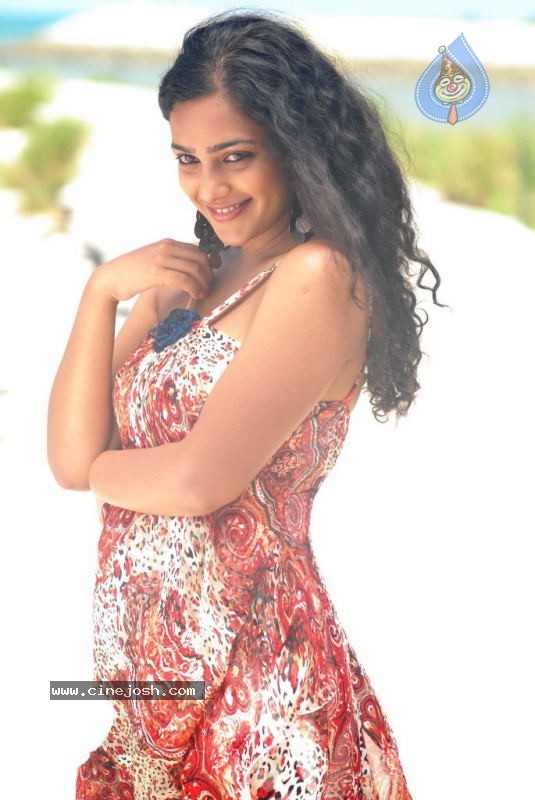 Nithya Menon New Stills - 108 / 178 photos