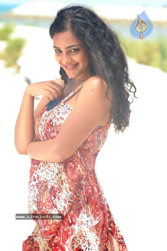 Nithya Menon New Stills - 164 / 178 photos