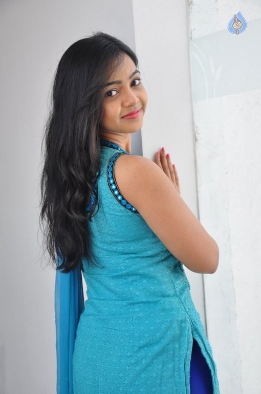 Nithya Shetty New Photos - 17 / 38 photos