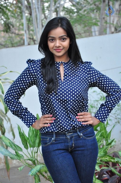 Nithya Shetty New Pics - 6 / 40 photos