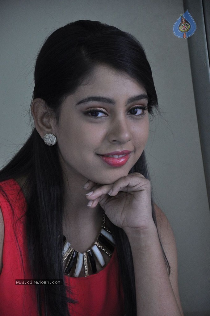 Niti Taylor Stills - 68 / 71 photos