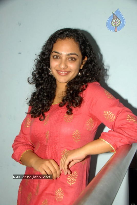 Nitya Menon Gallery - 4 / 37 photos