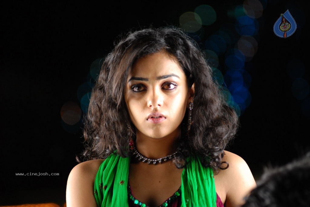 Nithya Menon New Gallery - 33 / 39 photos