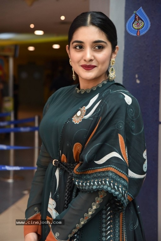 Niveda Thomas Photos - 14 / 21 photos