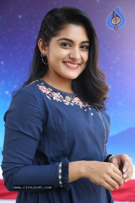 Niveda Thomas Photos - 7 / 27 photos