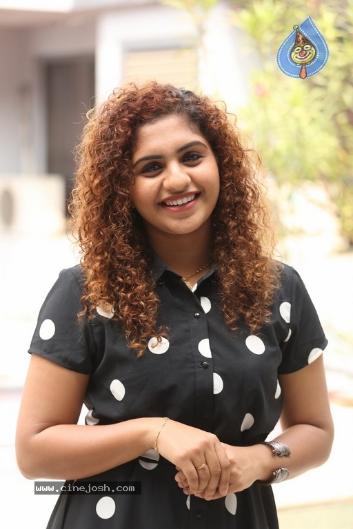 Noorin Sherif Interview Photos - 4 / 21 photos