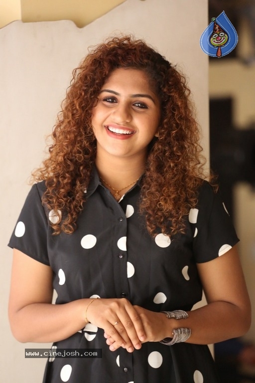 Noorin Sherif Interview Photos - 10 / 21 photos