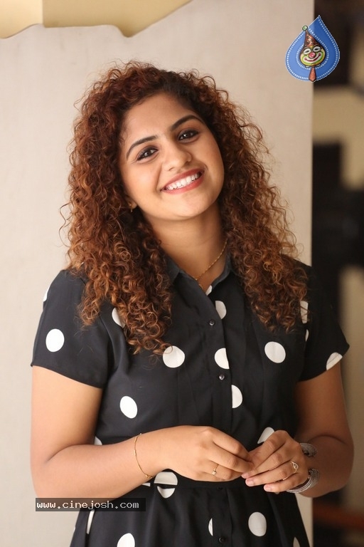 Noorin Sherif Interview Photos - 19 / 21 photos