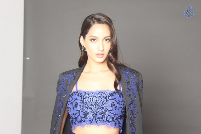 Nora Fatehi Photo Shoot - 13 / 52 photos