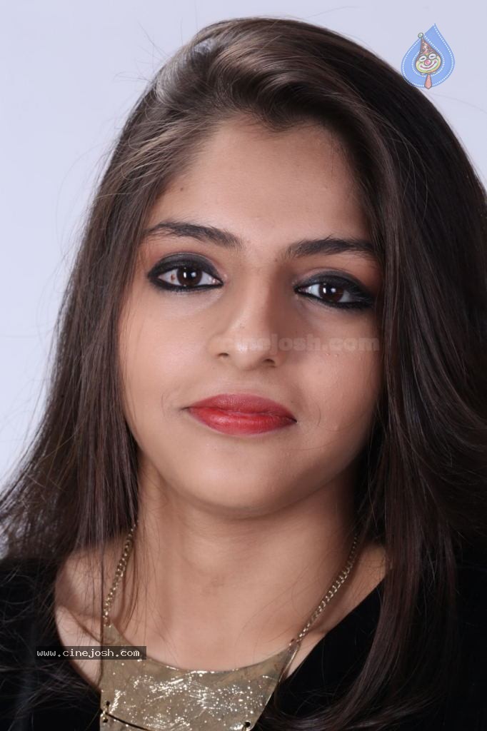 Nupur Yadav New Photos - 4 / 108 photos