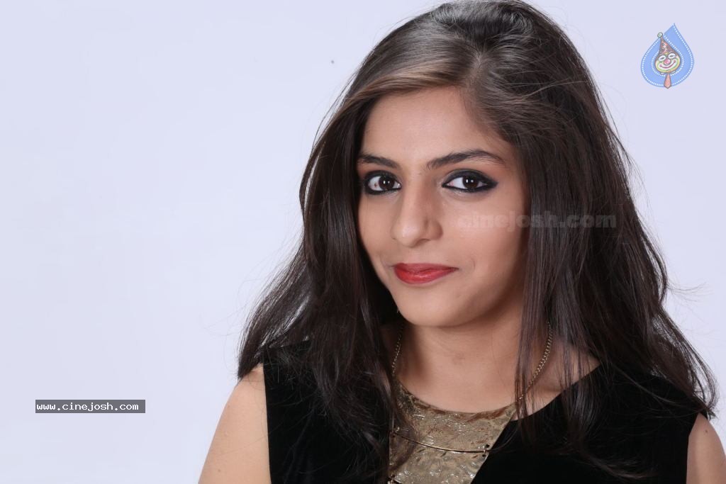 Nupur Yadav New Photos - 22 / 108 photos