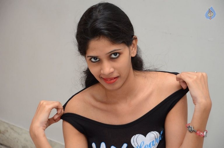 Ohm New Photos - 4 / 37 photos