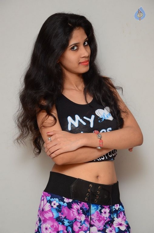 Ohm New Photos - 8 / 37 photos