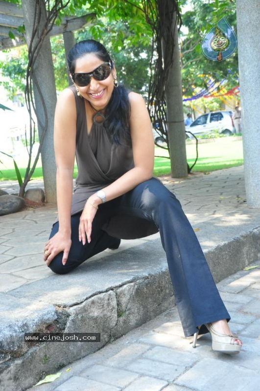 Padma Priya Photo Gallery - 27 / 90 photos