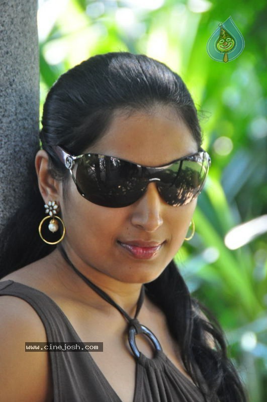 Padma Priya Photo Gallery - 35 / 90 photos