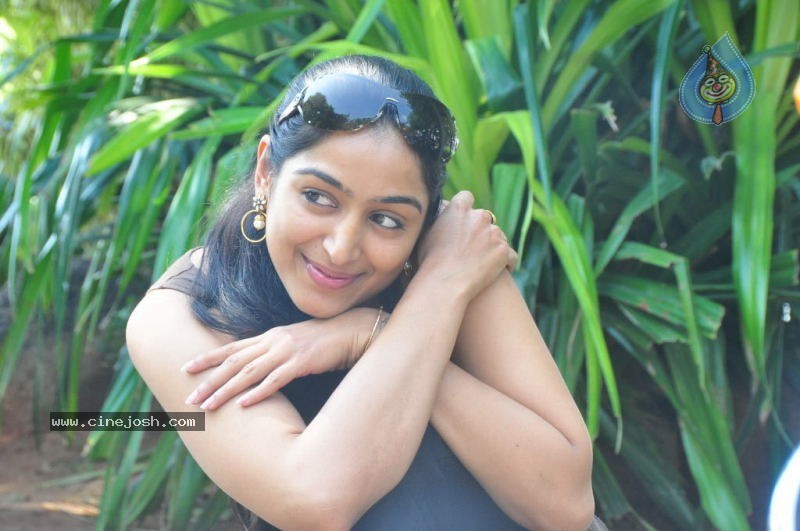 Padma Priya Photo Gallery - 40 / 90 photos