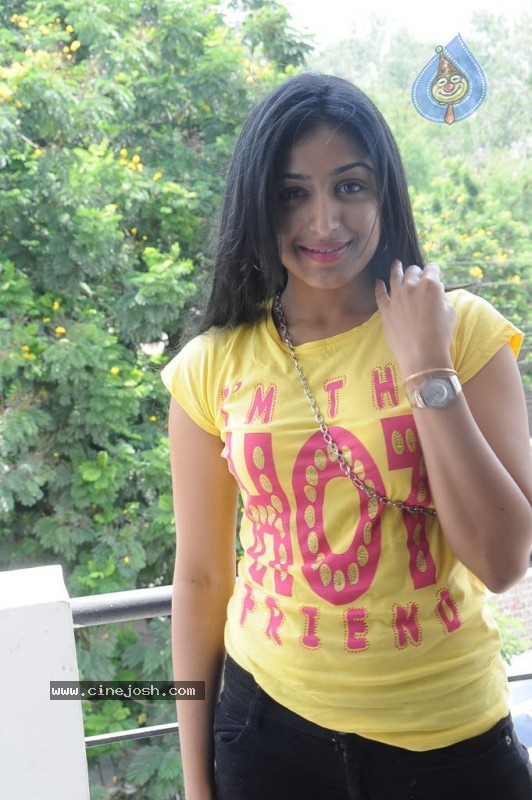 Padma Priya Photo Stlls - 35 / 38 photos