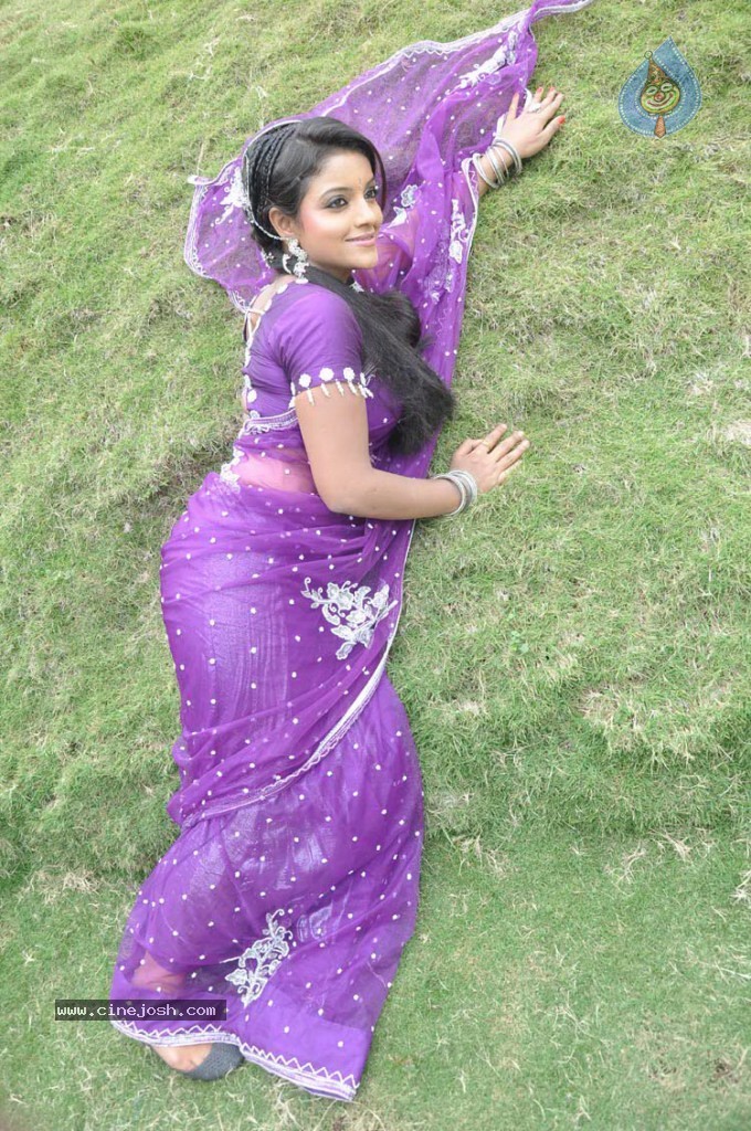 Padmini New Stills - 31 / 37 photos