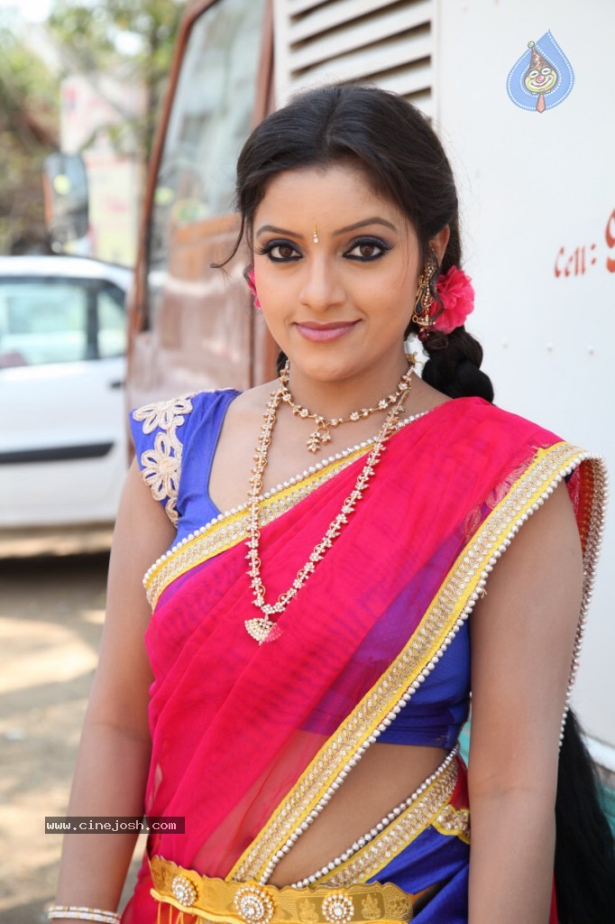 Padmini Stills - 27 / 69 photos