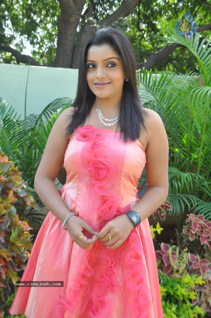 Padmini Stills - 26 / 66 photos