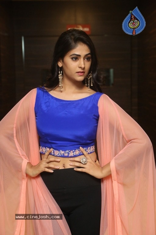 Palak Lalwani Photos - 15 / 39 photos