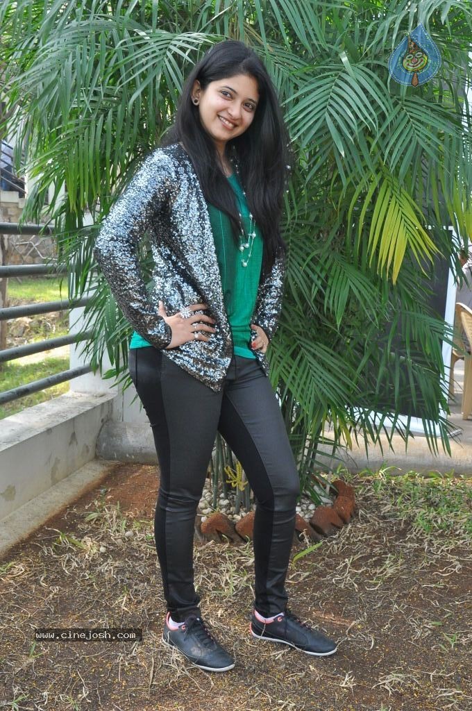 Pallavi Stills - 23 / 67 photos