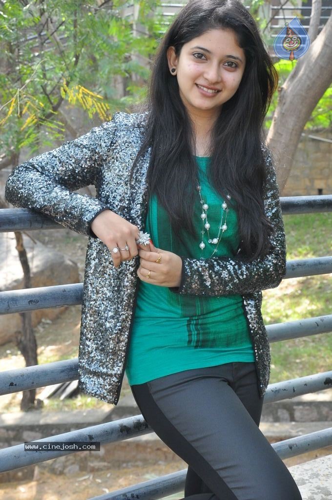 Pallavi Stills - 57 / 67 photos