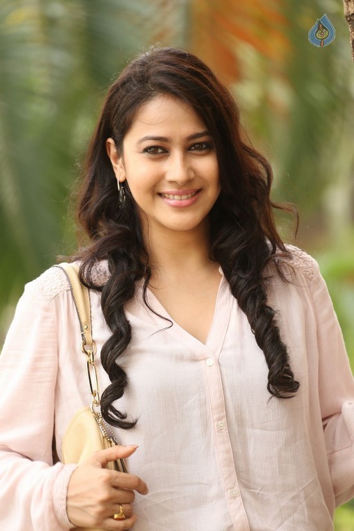 Panchi Bora Latest Gallery  - 36 / 39 photos