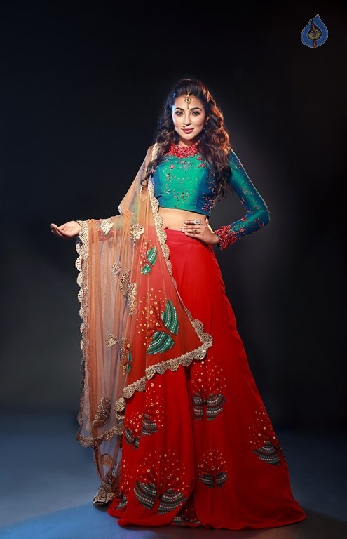 Parvathy Nair Latest Photos - 5 / 7 photos