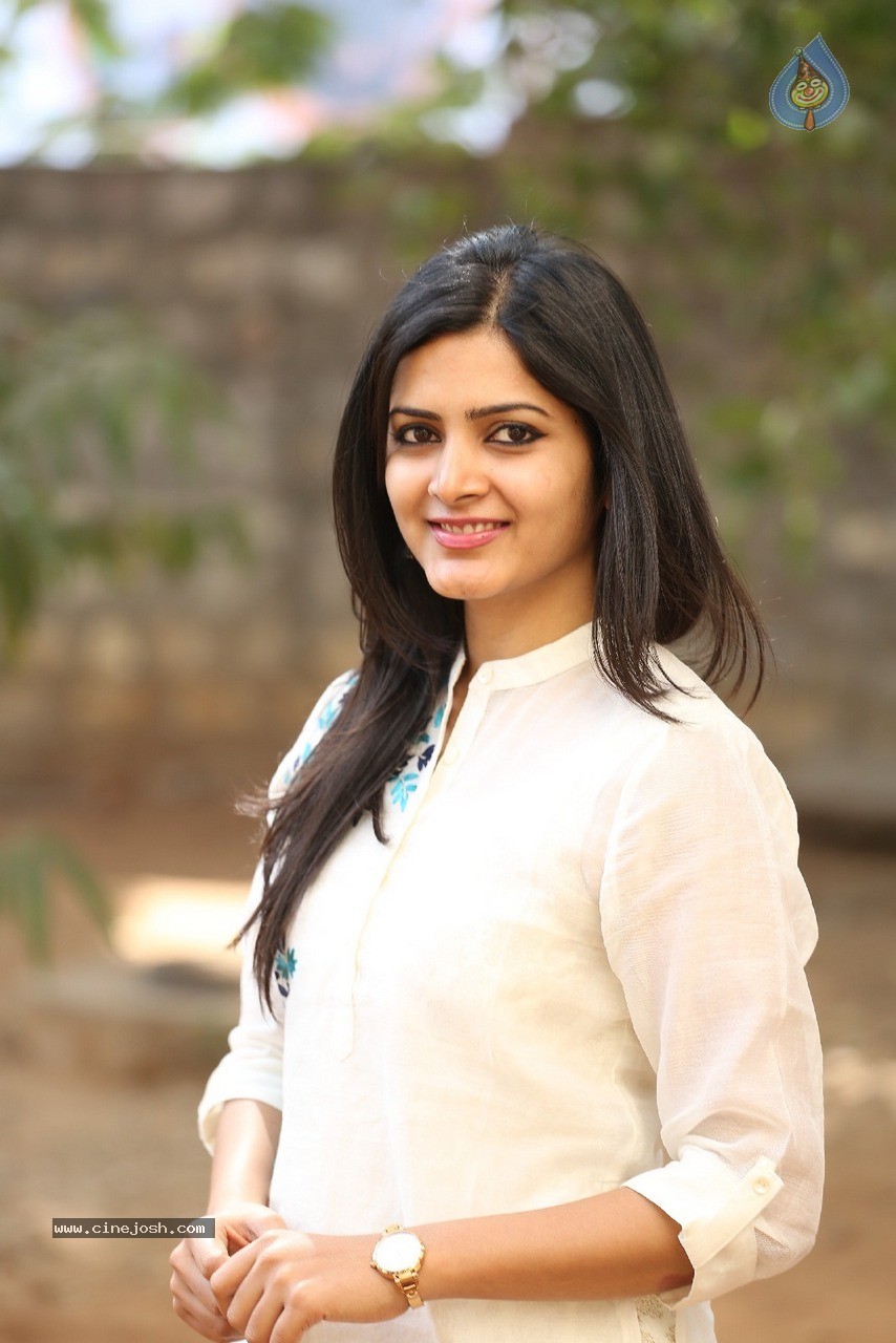 Pavani Gangireddy New Photos - 17 / 60 photos
