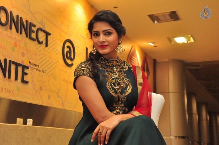 Pavani Gangireddy New Photos - 2 / 42 photos